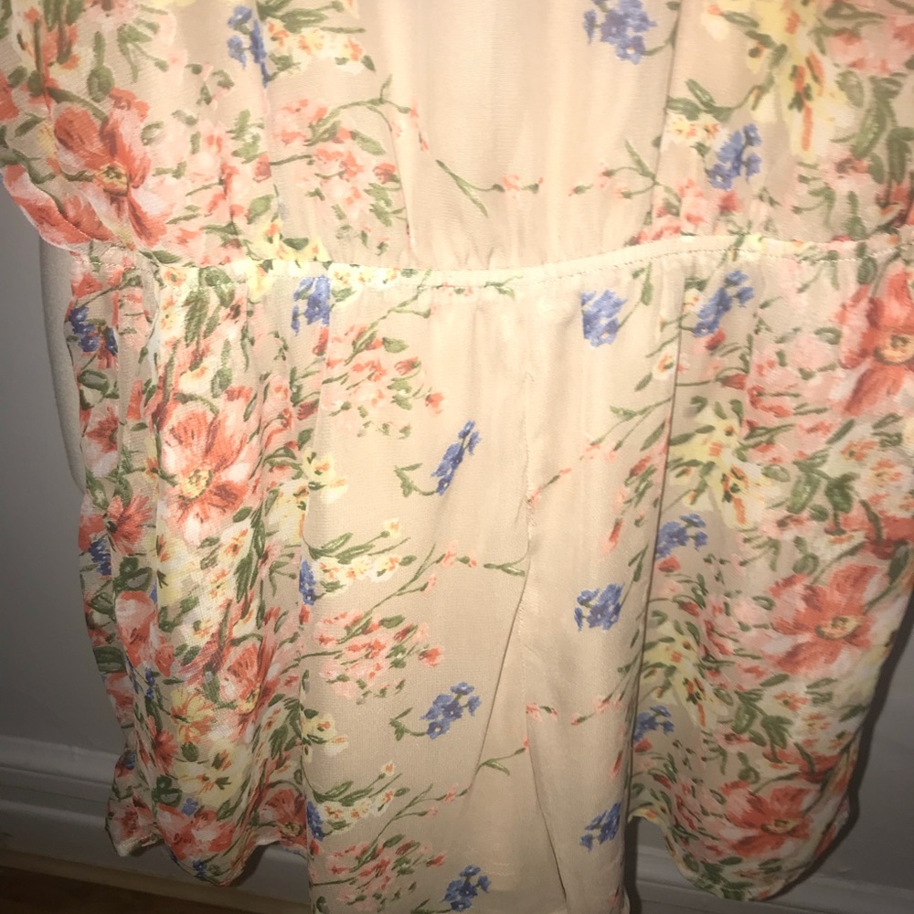 Loveriche floral romper - Picture 6 of 7